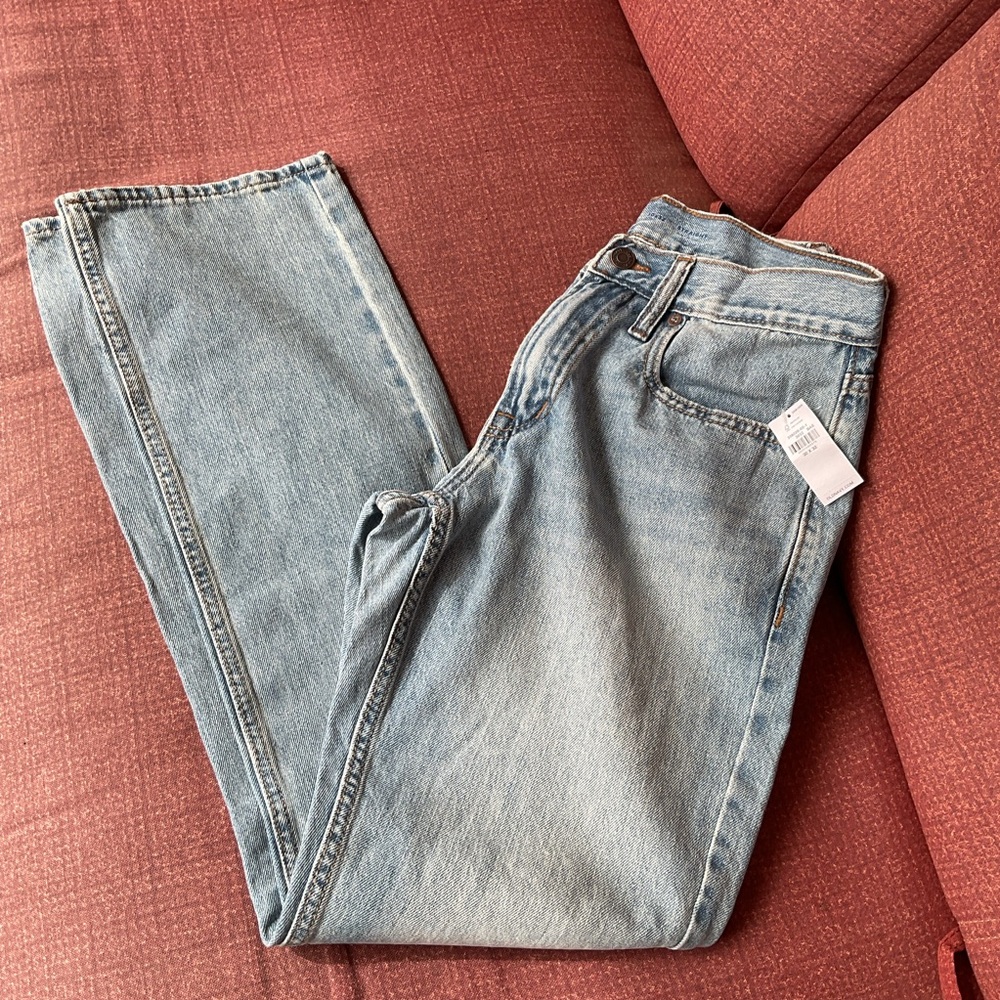 Old Navy Men’s Straight Built In Tough Fit Jeans Pants Size 30X32 NWT light wash
